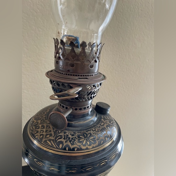 Antique vases and lanterns 3 piece set - Picture 7 of 10